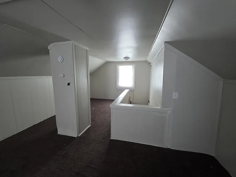 8461 Plainview Ave — Photo 21