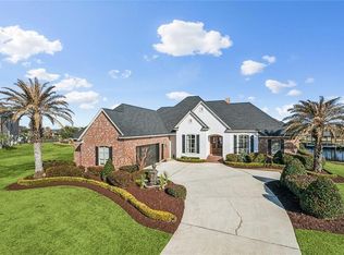 233 Islander Dr, Slidell, LA 70458