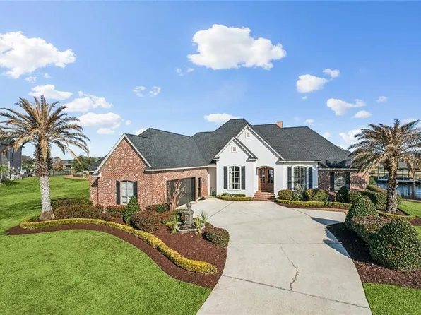 233 Islander Dr, Slidell, LA 70458
