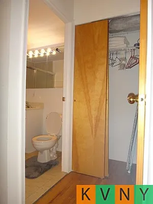 Rented by KVNY Soho | media 58