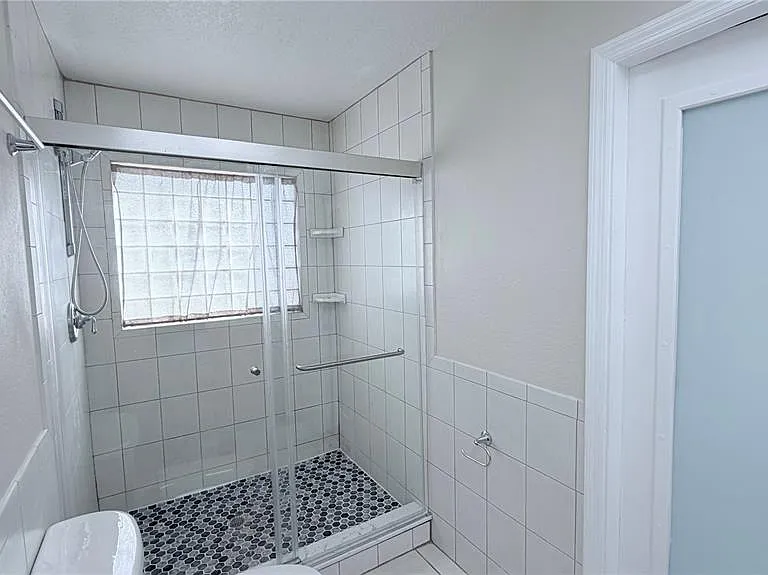 11803 Classic Lake Way — Photo 32