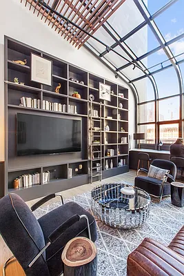 Rented by Greystar | media 14