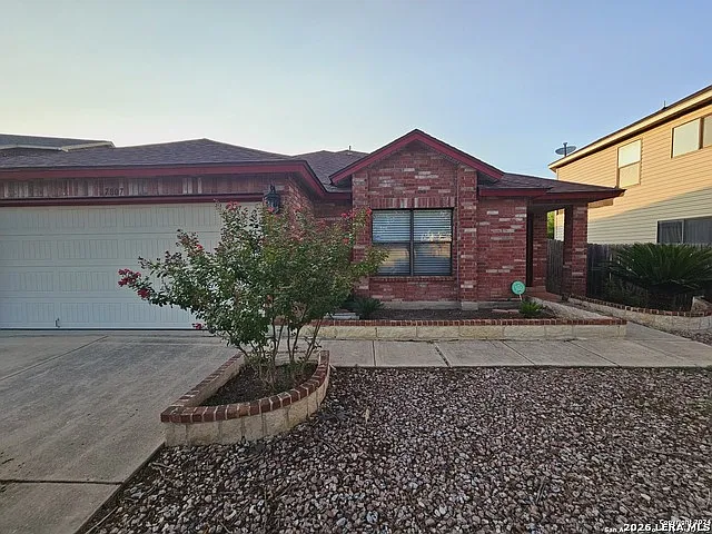 Building Photo - 7807 Pecan Hts