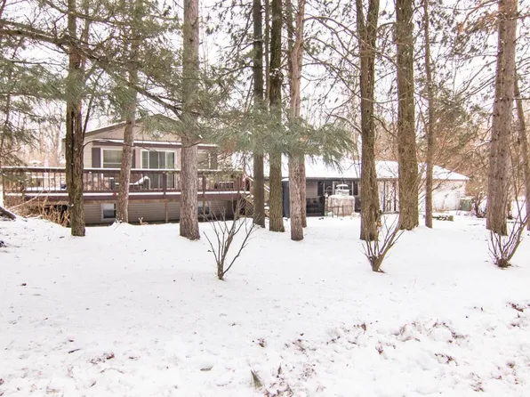 W936 Heather Circle, Neshkoro, WI 54960