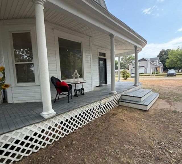 Listing photo 2