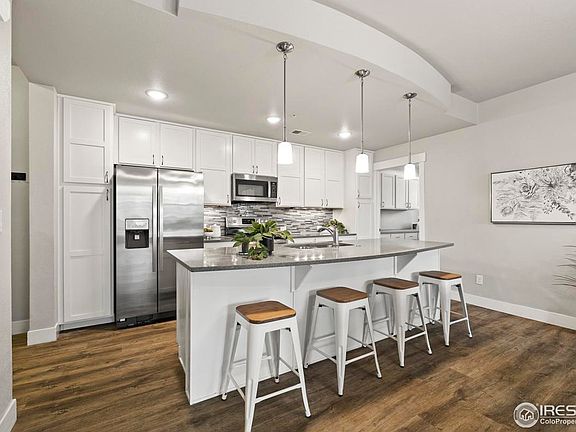 3rd image of 4642 Hahns Peak Dr #203