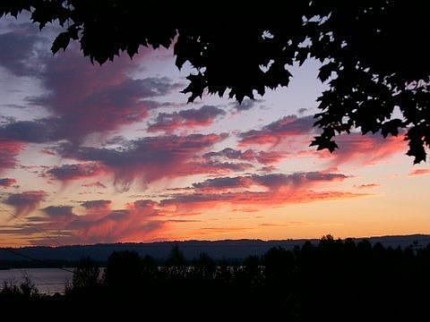 sunset over Vancouver Lake