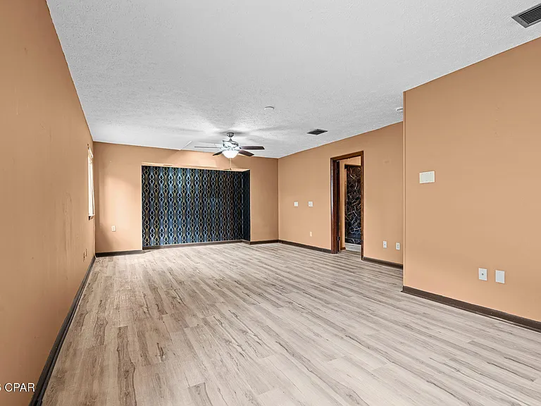 2194 Briawood Cir #1 — Photo 32
