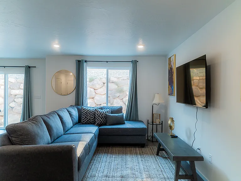 494 S Rockwell Ln — Photo 10