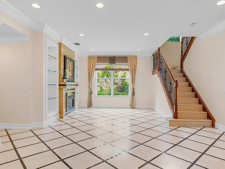 8882 Hidden Acres Dr — Photo 9