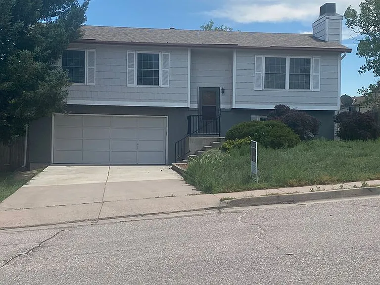 6515 Flintridge Dr — Photo 1