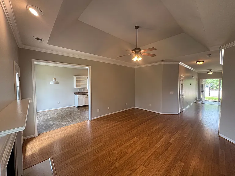 2131 Spaulding Pl — Photo 5