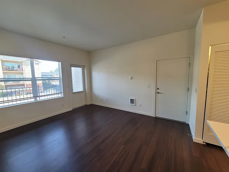 The Lavonne Apartments — Photo 7