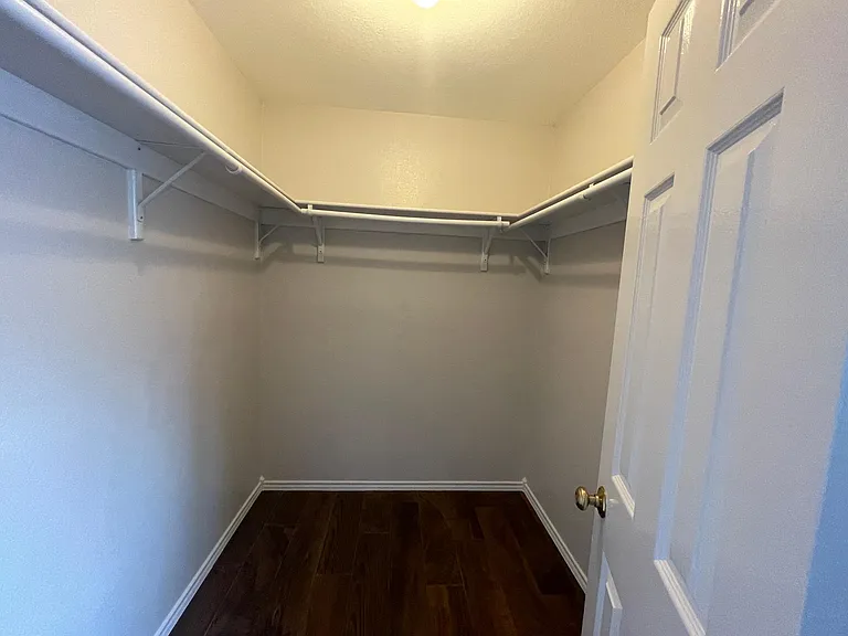 2135 Lima Loop — Photo 8