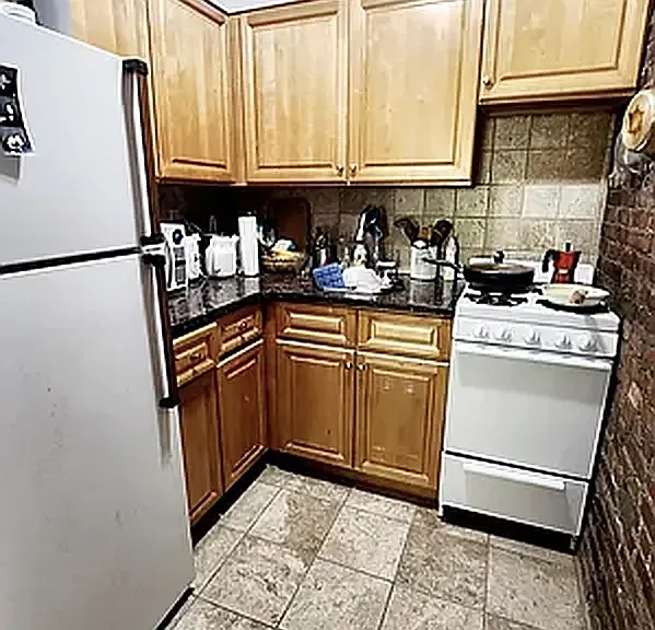 154 W 74th St #2F — Photo 2