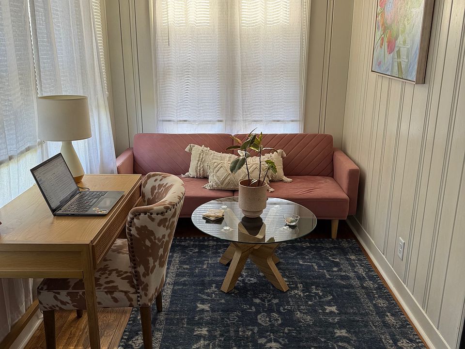 office/guest room
