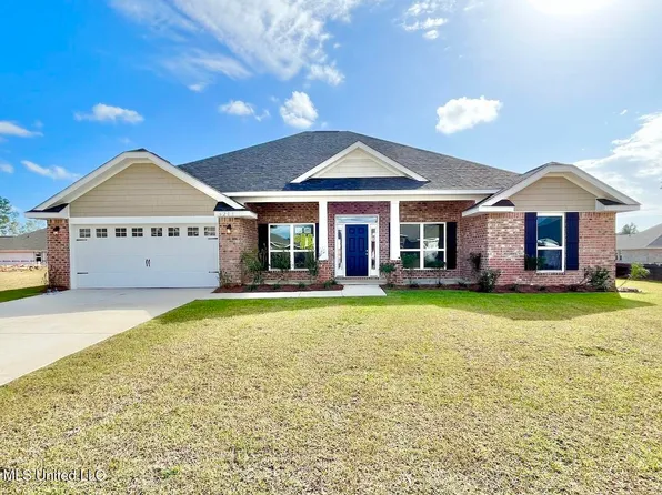 6203 Diamond Ln, Biloxi, MS 39532