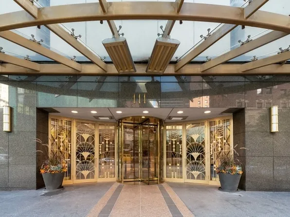 111 E Chestnut St #54AB, Chicago, IL 60611
