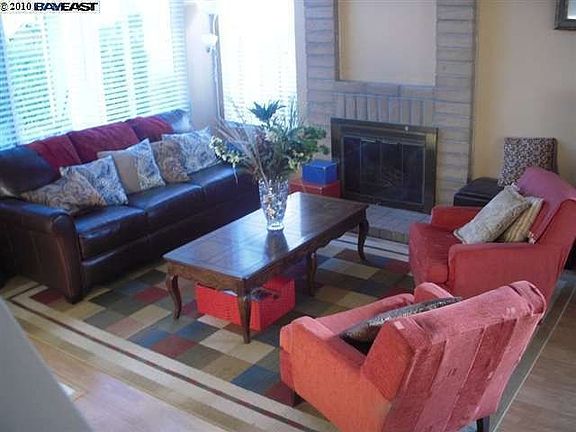 3rd image of 4488 Norocco Cir