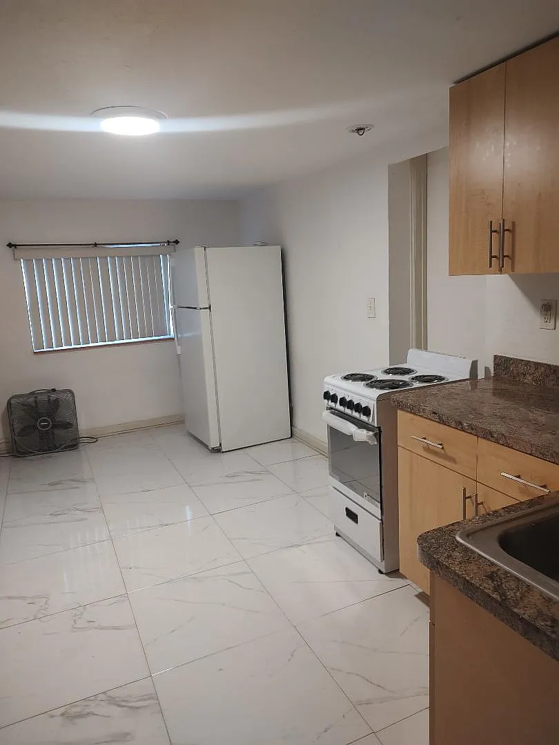 Studio, 500 sqft, $800 — Photo 1