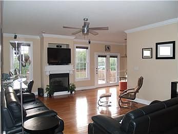 3rd image of 1527 Mint Meadows Dr