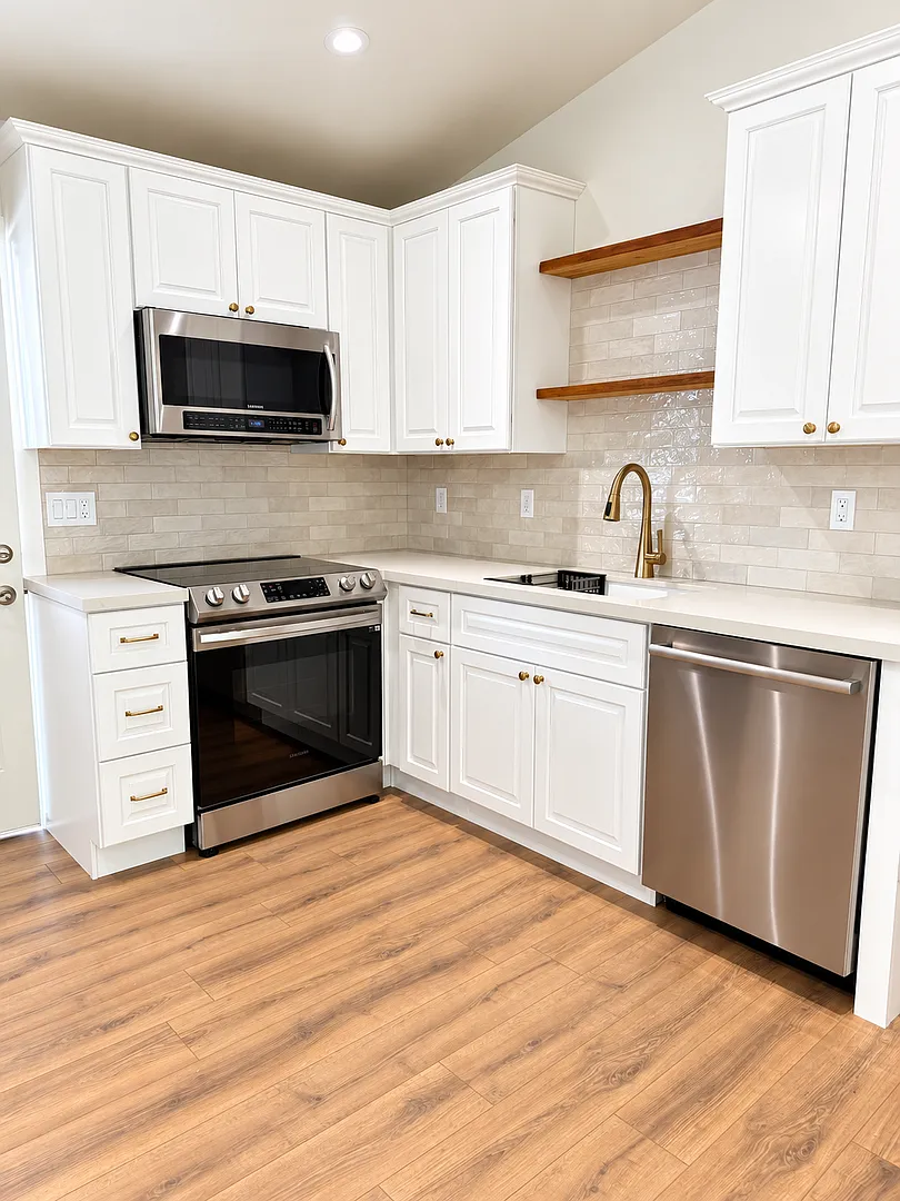 Remodeled 2 bedroom 1 bath in Tempe! — Photo 1