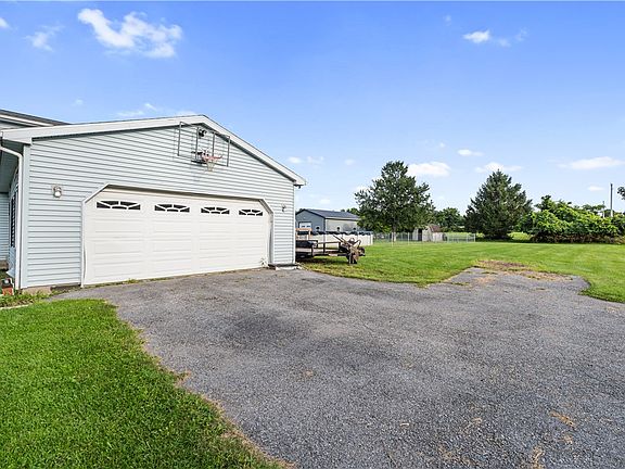 5th image of 5944 Holmes Hill Rd