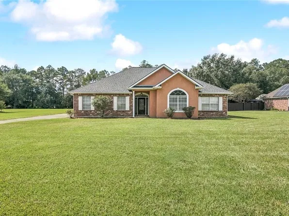 46473 Country Ln, Hammond, LA 70401