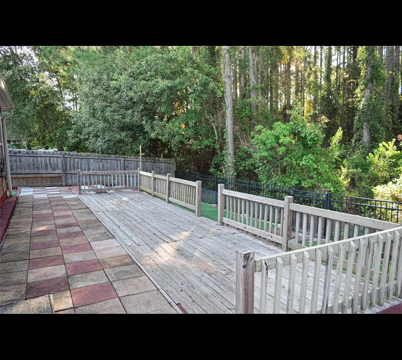 3 bed, 1331 sqft, $2,100 — Photo 3