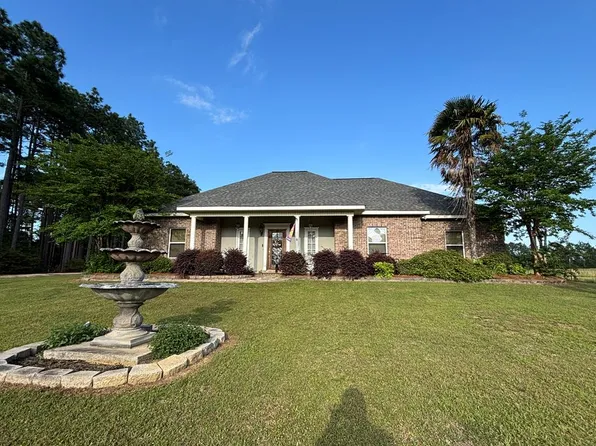 66 Homer Ladner Rd, Poplarville, MS 39470