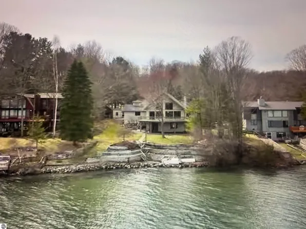 2447 N West Torch Lake Dr, Kewadin, MI 49648