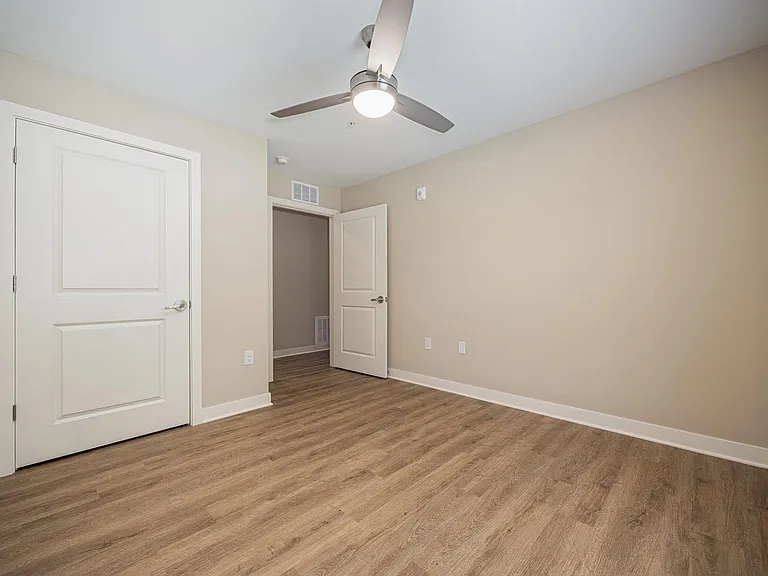 Broadleigh Lofts — Photo 9