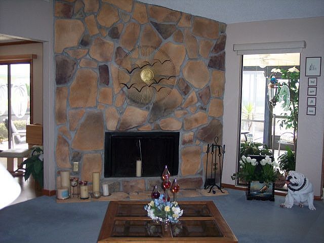 2nd image of 8 Classic Ct S
