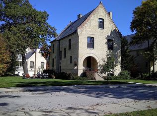 51 Scott Loop, Highland Park, IL 60035