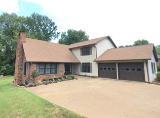 52 Chickering Rd, Jackson, TN 38305