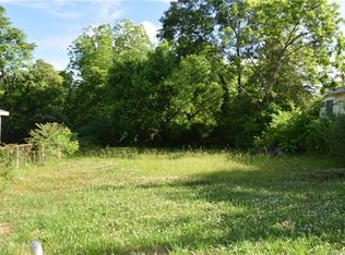 404 W Sullivan St, Gastonia, NC 28052