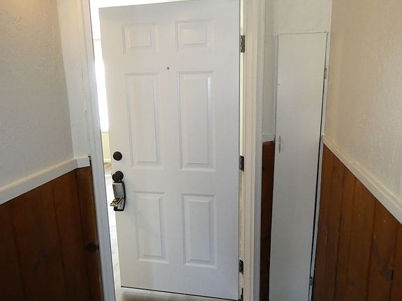 3rd image of 822 1/2 S C St