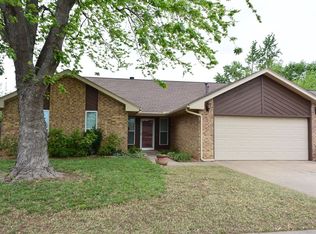 1213 Bluff Creek Dr, Edmond, OK 73012