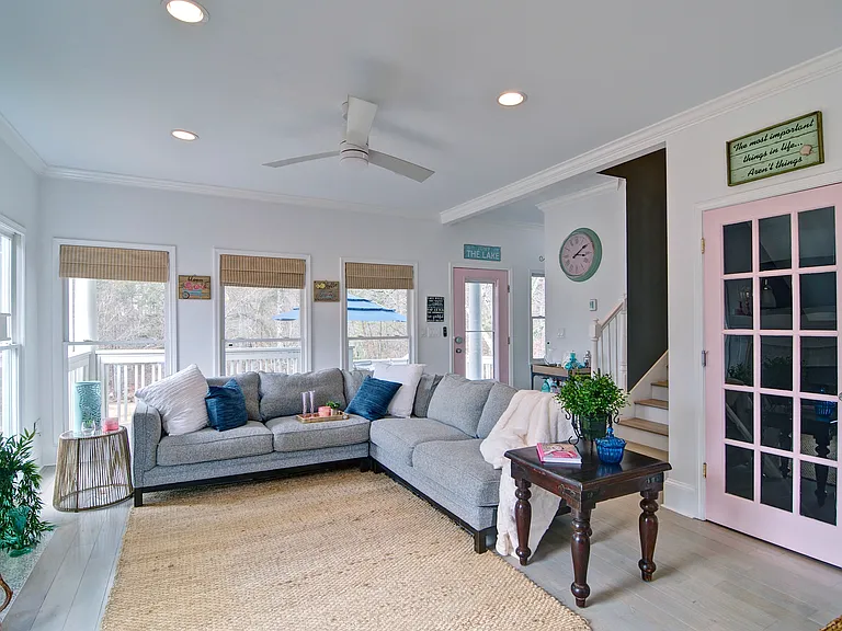 4060 Merritt Dr — Photo 14