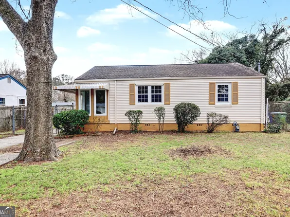 2630 Loghaven Dr NW, Atlanta, GA 30318