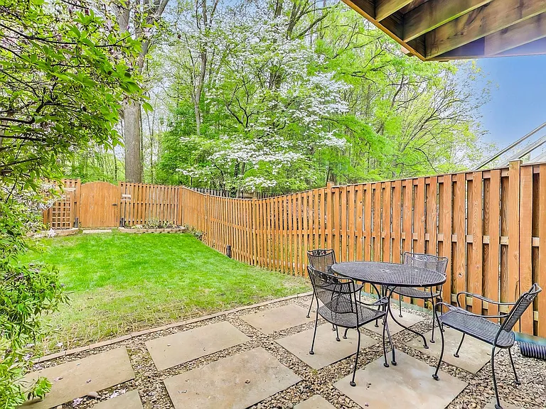 13630 Cedar Creek Ln — Photo 30