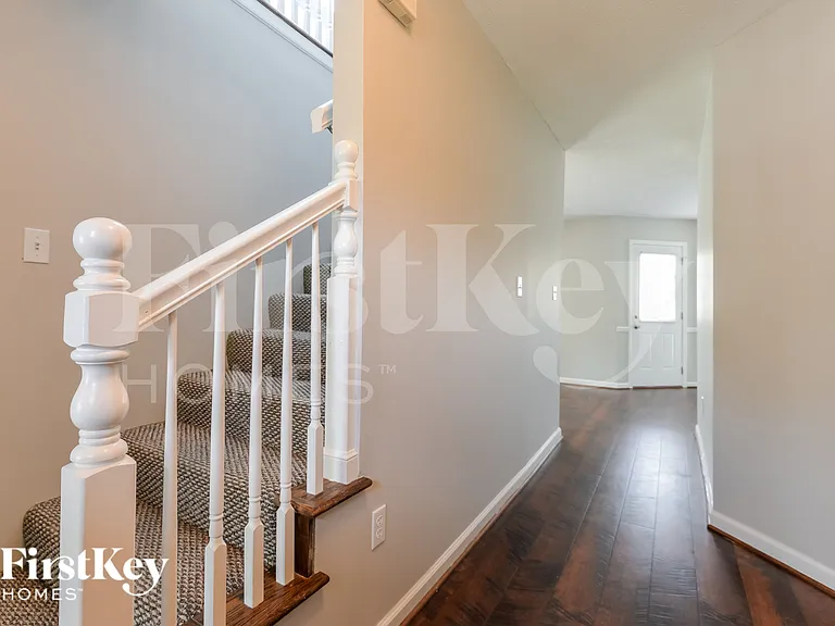 1186 King Arthur Ct — Photo 4