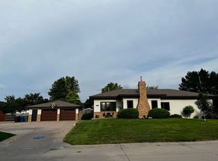 1502 10th Ave, Kearney, NE 68845