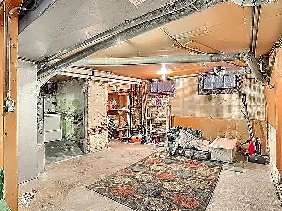 25 E 3rd Ave — Photo 41