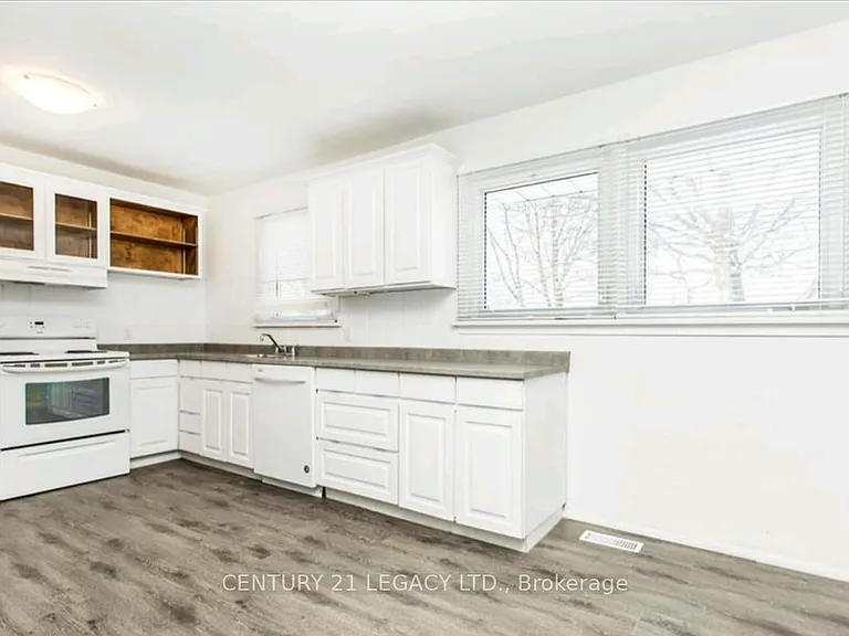 62 Woodelm Dr — Photo 13