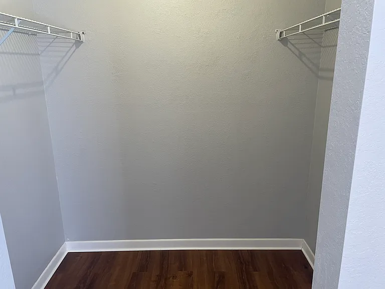 1719 Edgewater Dr — Photo 13