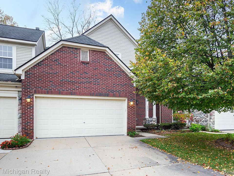 1st image of 2086 Preserve Cir W