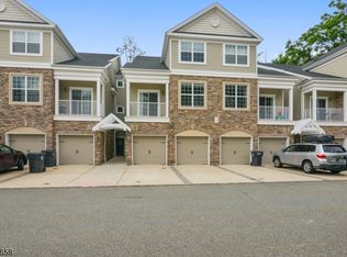 506 Waterview Ct UNIT 506, Cedar Knolls, NJ 07927