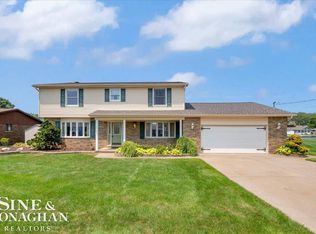 7252 Cardinal Rd, Algonac, MI 48001