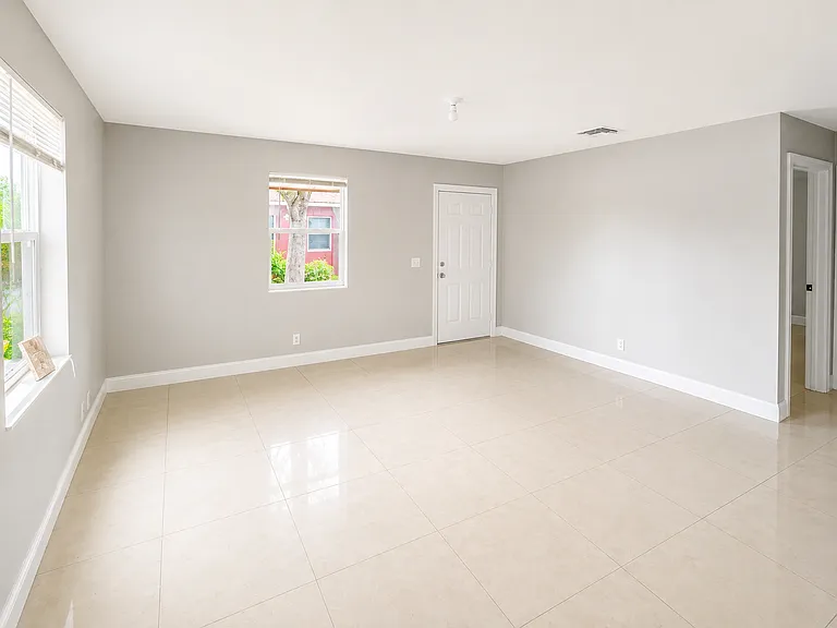 3141 Cherokee Ave #1 — Photo 2